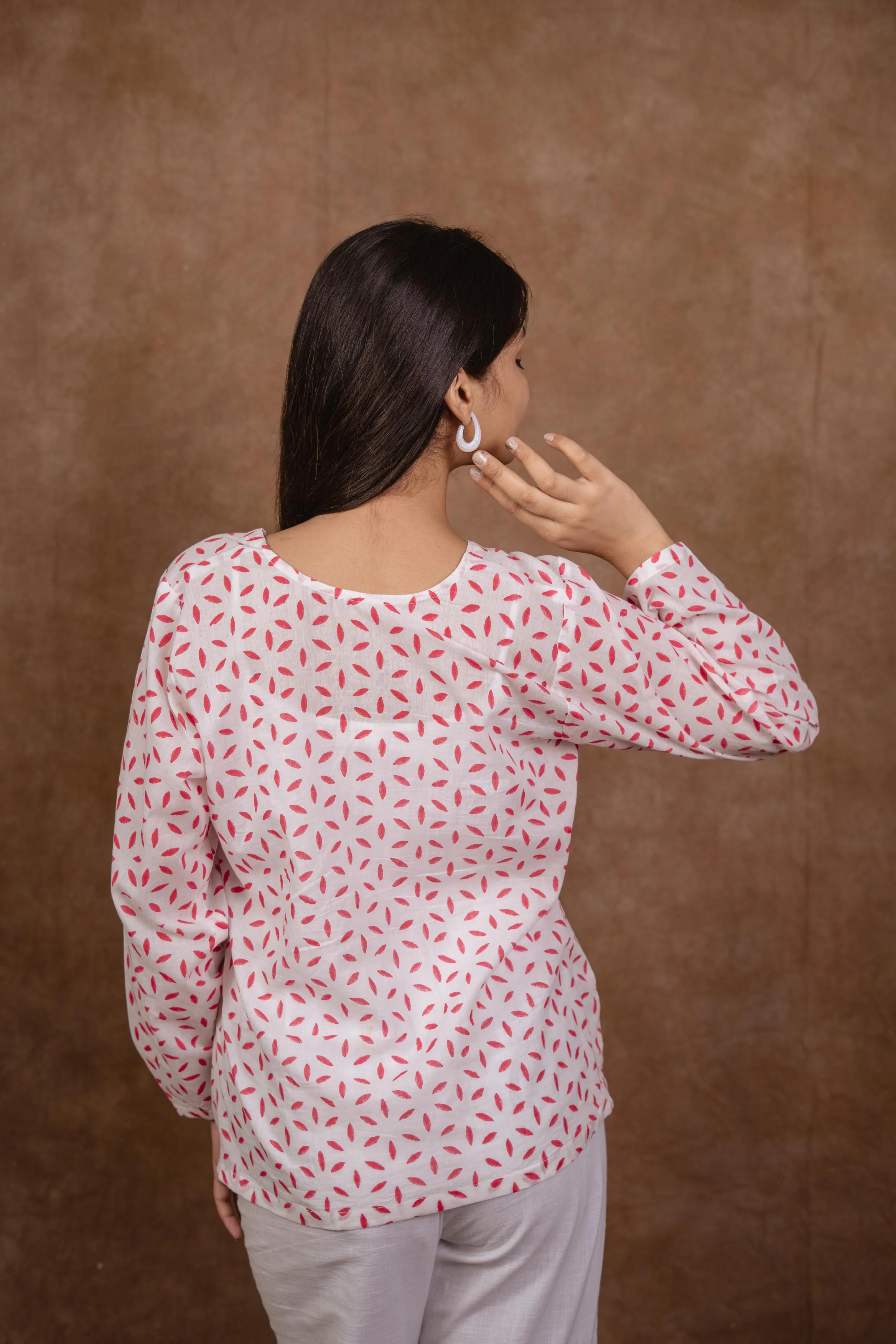Kana Mul oversized top - Image 6